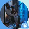 A father and daughter are looking through a telescope indoors. Podgląd zdjęcia produktu