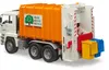 bruder 02772 MAN TGA Müll-LKW Hecklader und 2 Mülltonnen Produktbild-Vorschau 4