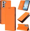 Multiple views of an orange flip-style phone case for a Samsung Galaxy S21 5G. Voir les images du produit
