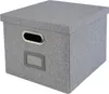 A gray fabric storage box with a lid, featuring a silver handle and a label holder on the front. Anteprima dell’immagine prodotto