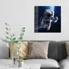 DEQORI Glasbild Echtglas 50x50 cm 'Schwebender Kosmonaut' Produktbild-Vorschau 3