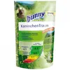 A bag of rabbit food with a picture of a rabbit and a meadow scene. Produktbild-Vorschau