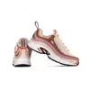 A pair of Reebok Daytona Dmx sneakers on a white background. Anteprima dell’immagine prodotto