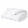 Ganzjahres Bettdecke 220x240 cm aus Mikrofaser – Produktbild-Vorschau 3