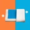 A pillow is shown divided into two halves, one with a blue gel layer and a sun icon, the other with a quilted white fabric and a snowflake icon, against an orange and blue background. Anteprima dell’immagine prodotto