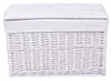 A white wicker storage chest with a lid. Voir les images du produit