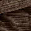Miękki koc flano NINA 200x220 cm ciemnobrązowy ciepły i Podgląd zdjęcia produktu 3