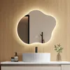 Lustro łazienkowe EMKE LED 50 x 45 cm – zapobiegające Podgląd zdjęcia produktu 1