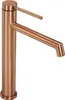 A studio shot of a copper-colored faucet. Anteprima dell’immagine prodotto
