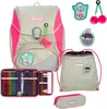 A collection of school supplies including a backpack, pencil case, and drawstring bag, along with decorative patches. Produktbild-Vorschau