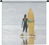 MuchoWow® Wandteppich Wandbehang Weibliche Surferin steht Produktbild-Vorschau 1