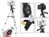 A collage of images showing a smartphone tripod with a remote control, a DSLR camera on a tripod, and close-ups of the remote and tripod mount. Anteprima dell’immagine prodotto