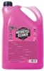 A pink plastic jug of Muc-Off Motorcycle Cleaner. Produktbild-Vorschau