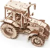 A wooden model tractor on a white background. Náhled obrázku produktu