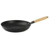 A black cast iron frying pan with a wooden handle is shown against a white background. Podgląd zdjęcia produktu