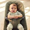 BabyBjorn, baberos amarillos. Bliss, manta/acolchado Vista previa de la imagen del producto 7