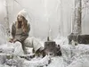 Kähler Christmas Tales Christmas Kiss H11.5 weiss Produktbild-Vorschau 4
