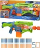 A product shot of a Nerf Elite 2.0 Double Punch blaster and its packaging, along with a display of darts. Produktbild-Vorschau