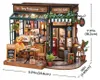 A miniature model of a bistro and restaurant. Voir les images du produit