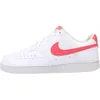 A side view of a white Nike Court Vision Lo NN sneaker with coral accents. Produktbild-Vorschau