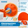Close-up marketing image showing a clamp-on baby gate mechanism and its features. Produktbild-Vorschau