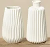 Boltze Vasen Set Esko 2-teilig wei¤ matt, Blumenvasen aus Anteprima dell’immagine prodotto 7