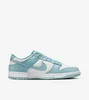 A single Nike Dunk Low Retro sneaker is shown against a plain white background. Anteprima dell’immagine prodotto