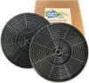 Two circular black carbon filters are shown with a cardboard box and a label in the background. Anteprima dell’immagine prodotto