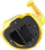 The underside of a golden Maneki Neko cat figurine, showing the battery compartment. Produktbild-Vorschau