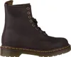 A single brown Dr. Martens boot is shown against a white background. Voir les images du produit