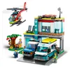 LEGO City Parking dla pojazdów uprzywilejowanych, Zestaw do Podgląd zdjęcia produktu 10