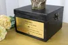 Rottweiler - une urne avec gravure et sculpture de chien, Voir les images du produit 3