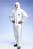 A man wearing a white disposable protective suit stands with his hands on his hips against a light blue background. Anteprima dell’immagine prodotto