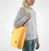 Fjällräven Femme Sac à main / sac à dos Totepack No.1 Noir Voir les images du produit 29