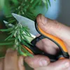 FISKARS 1063326 nůžky na byliny SOLID kalené nerez čepele Náhled obrázku produktu 4