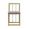 A single chair with a gold metal frame and a gray upholstered seat, isolated on a white background. Voir les images du produit