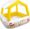 Piscine gonflable pour enfants dans le jardin avec abri Voir les images du produit 5