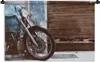 MuchoWow® Wandteppich Wandbehang Ein geparktes Motorrad mit Produktbild-Vorschau 1