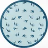 Kleine Blätter auf blauem Hintergrund– Vinylteppich – Produktbild-Vorschau 1