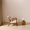 Poltrona scandinava in tessuto beige e legno di hevea , Anteprima dell’immagine prodotto 4