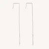 Two metal hooks against a white background. Anteprima dell’immagine prodotto