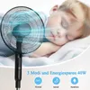 A fan blowing air towards a sleeping child, with text and icons indicating features. Produktbild-Vorschau
