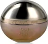 A close-up studio shot of a perfume bottle. Podgląd zdjęcia produktu