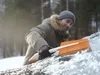 škrabka na led s metličkou do auta SnowXpert bílá Fiskars Náhled obrázku produktu 2