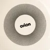 A close-up view of a cream-colored pot with a black retro-style radiating line design and the brand name 'orion' in the center. Anteprima dell’immagine prodotto