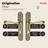 Marketing image showcasing two bronze-colored door handles with descriptive text and icons highlighting features. Produktbild-Vorschau