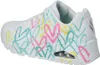 A side view of a white Skechers sneaker with a colorful heart print. Produktbild-Vorschau