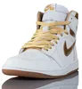 A studio shot of a single Nike Air Jordan 1 Retro Hi sneaker. Podgląd zdjęcia produktu
