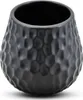 A black ceramic mug with a honeycomb texture. Voir les images du produit