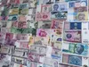 Sada 52 různých bankovek z celého světa. Skutečné bankovky Náhled obrázku produktu 9